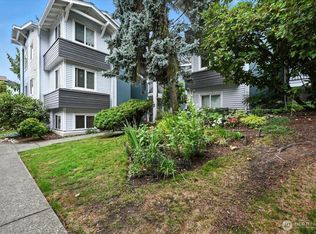 915 N 163rd St APT C17, Shoreline, WA