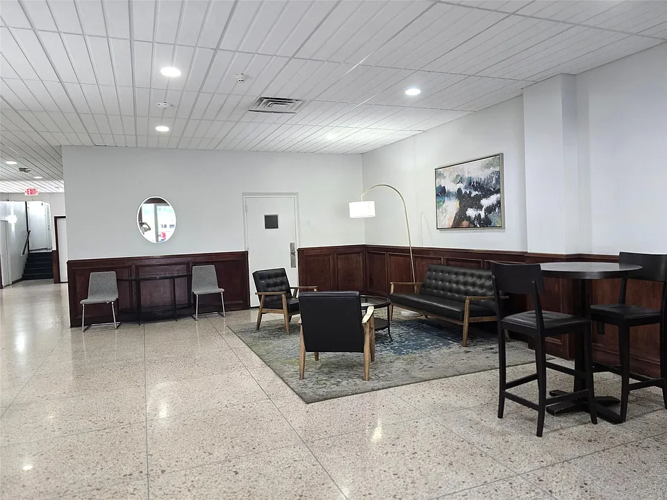 1800 Lavaca St #107