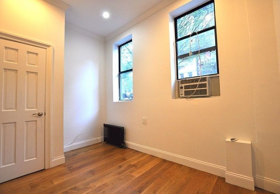 2nd image of 45 Carmine St #2F