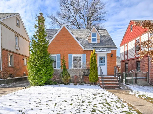 53-28 214 Street, Bayside, NY 11364