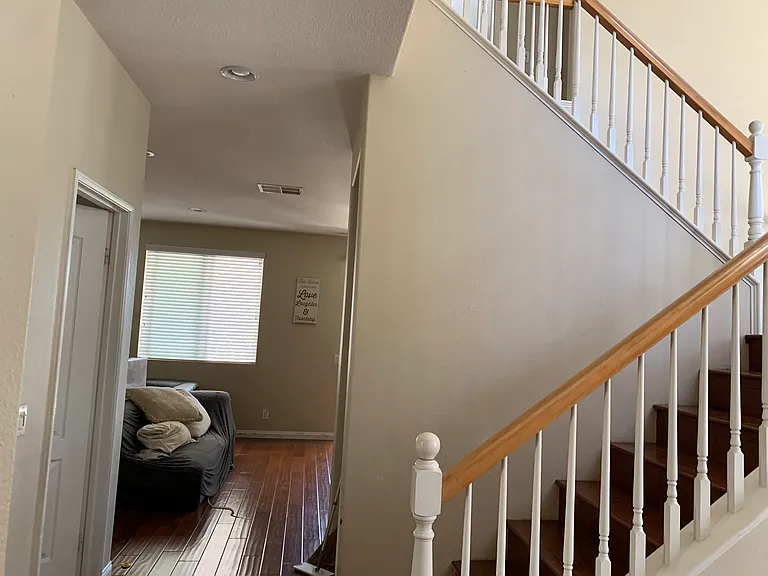 405 S Mountain View St — Photo 12