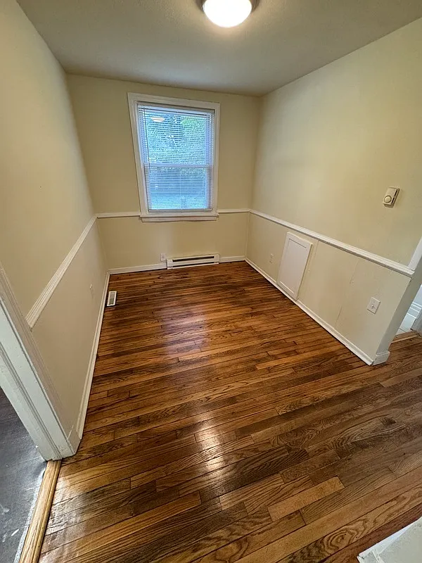 4 bed, 1.0 bath, 1192 sqft, $1,695 — Photo 3
