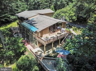 1050 Plum Point Rd, Huntingtown, MD 20639