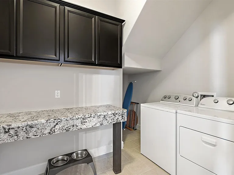 362 Dayridge Dr — Photo 25