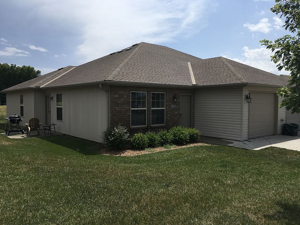 1st image of 120 SE Rock Garden Ln