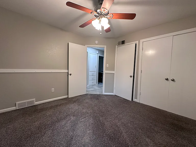 1530 Melrose Dr — Photo 10