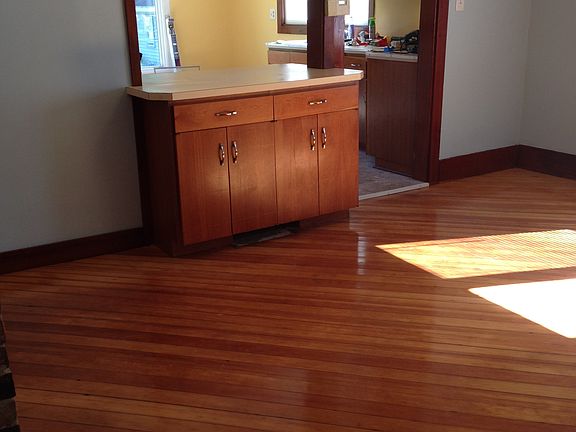 Dining room looking toward kitchen