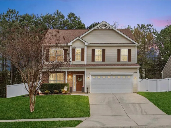 104 Paths Ridge Ct, Yorktown, VA 23690