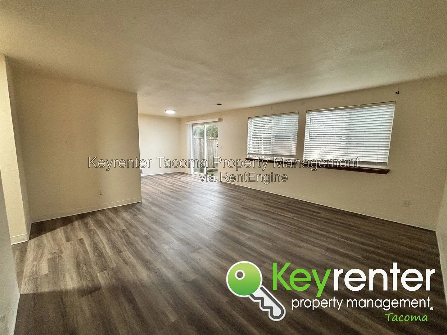 3 bed, 2.5 bath, 1349 sqft, $2,500 — Photo 3