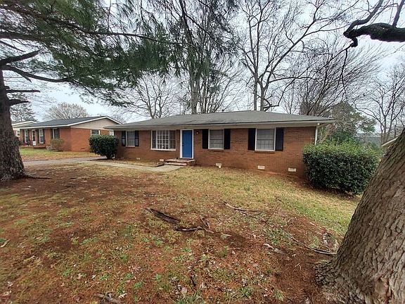 2nd image of 931 Tilden Rd