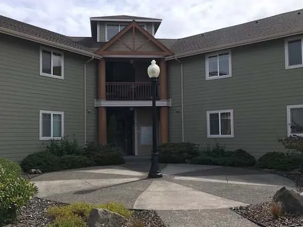 179 Laurel St APT 3, Florence, OR 97439