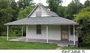 2nd image of 221 Edgewood Rd