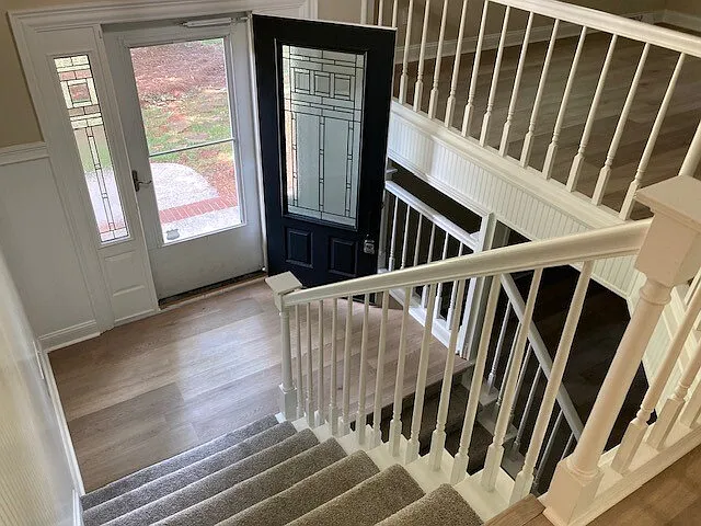 4 bed, 3.0 bath, 2800 sqft, $2,200 — Photo 4