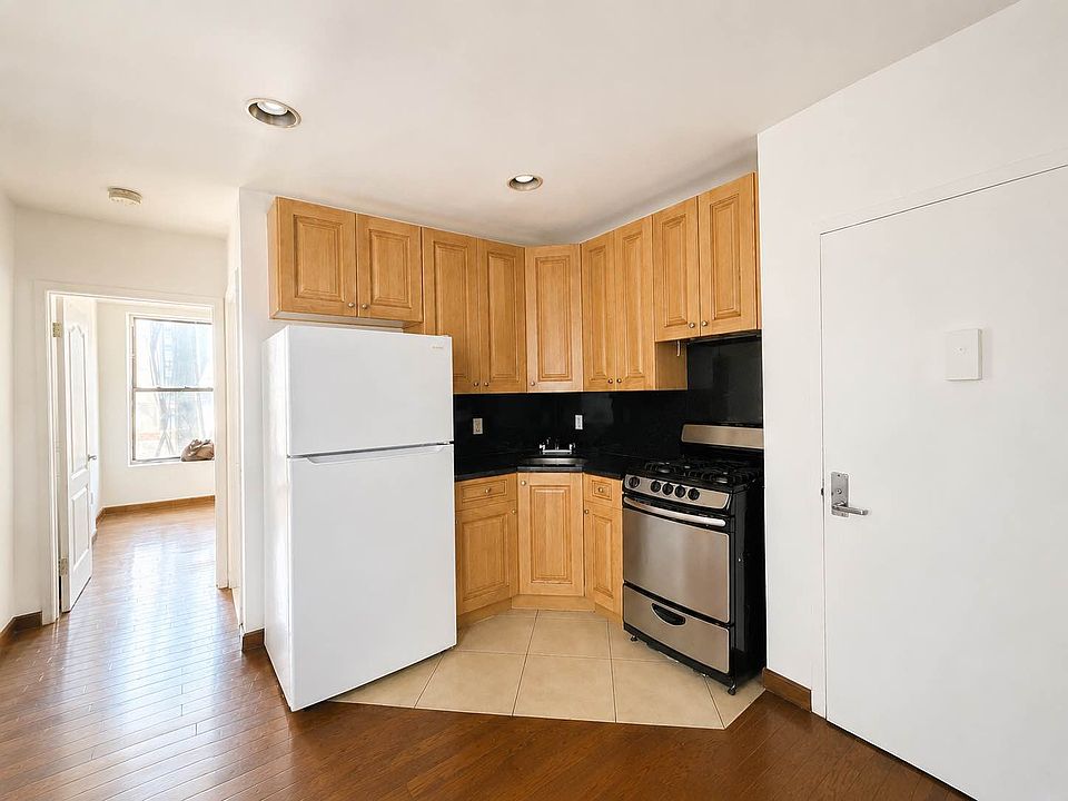 1st image of 493 9th Ave APT 3C