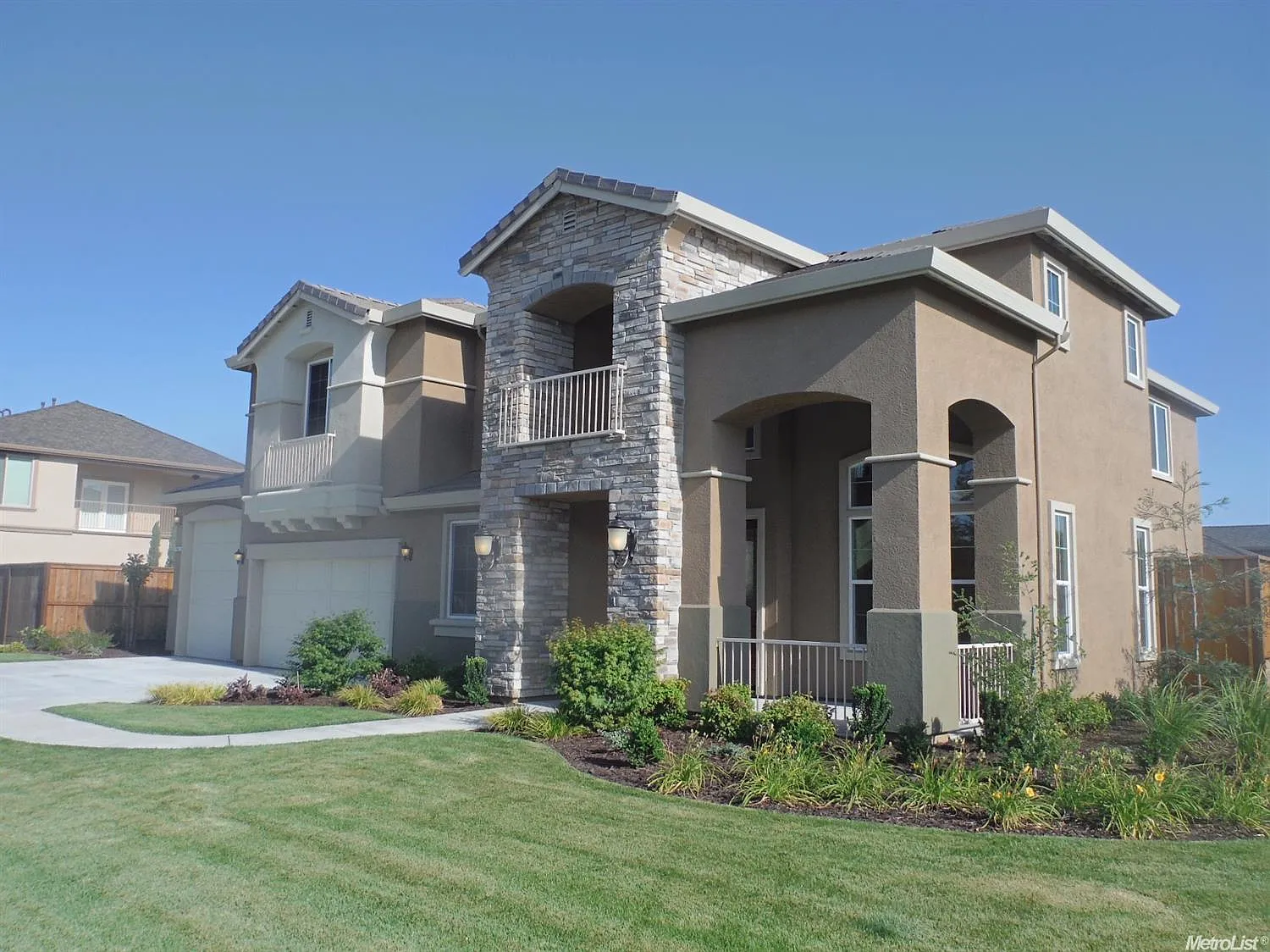 1802 E Springer Dr photo 1