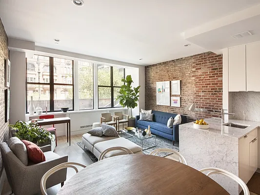 Sold by Sotheby's International Realty | media 23