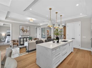 123 Maurice Dr #401, Oakville, ON