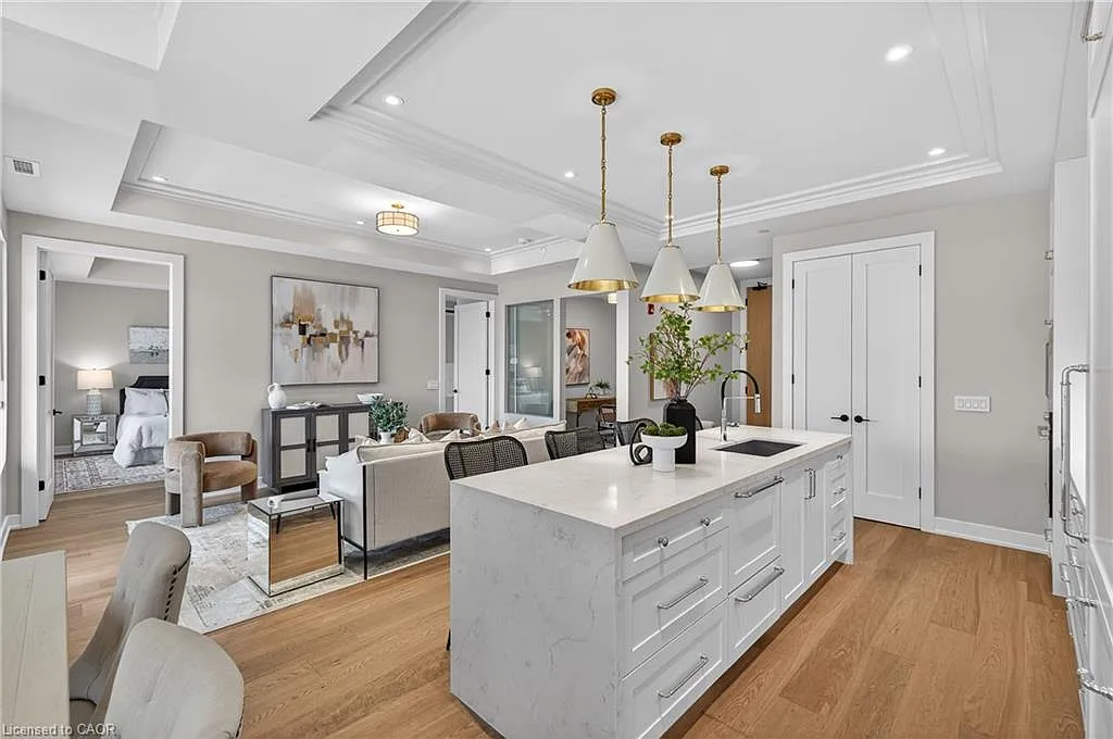 123 Maurice Dr #401 photo 1