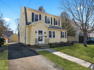 36 Manor St, Hamden, CT 06517