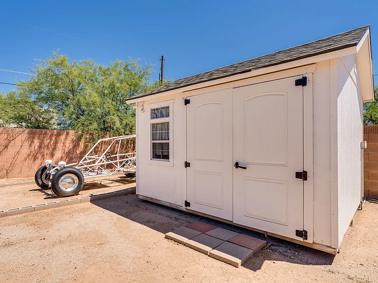 Optiona office shed