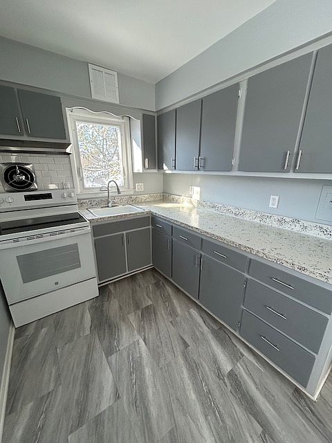 1st image of 206 Passaic Ave #L