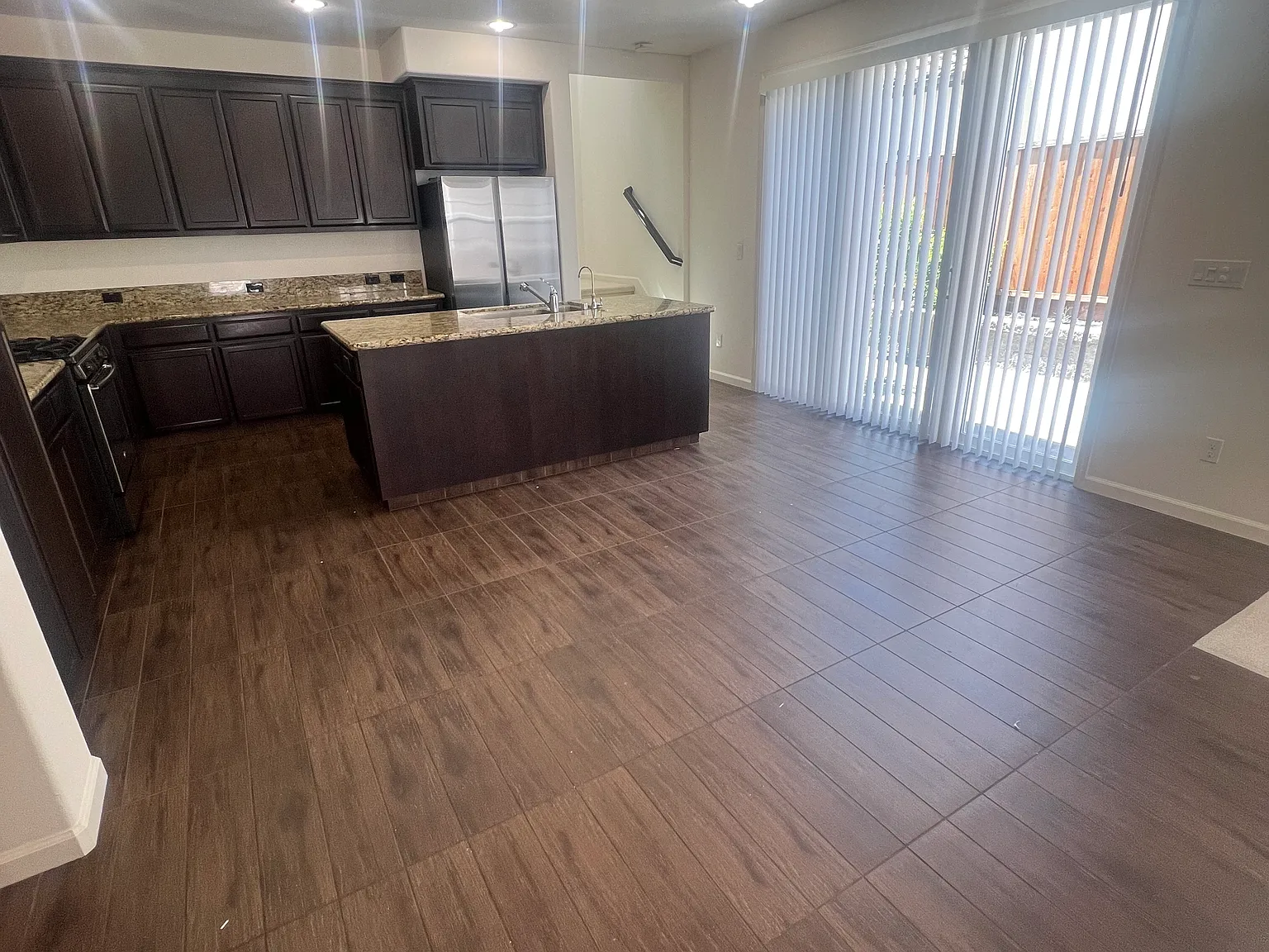 4 bed, 1868 sqft, $4,300 — Photo 3