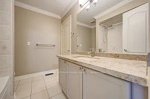 11 Farnham Dr — Photo 25