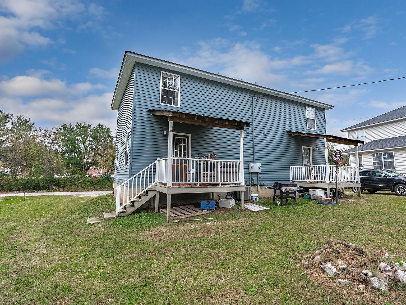 1009 Virginia St — Photo 3