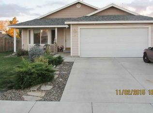 104 Rainier Ave, Moxee, WA 98936