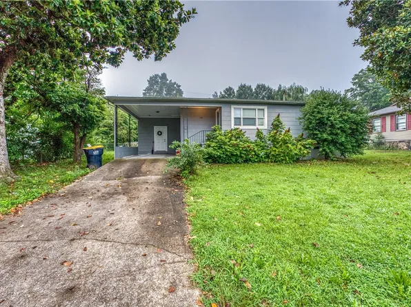 712 Sunset Ln, Harrison, AR 72601