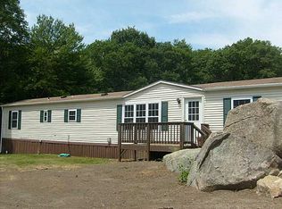 41 Cantaberry Ln, Coventry, RI 02816