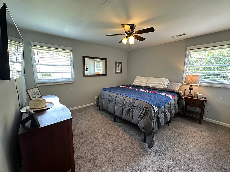 1523 W Robinhood Dr — Photo 10