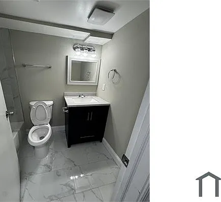 4332 Newport Ave — Photo 10