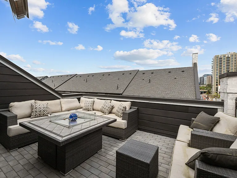 1207 Minter Pl — Photo 40
