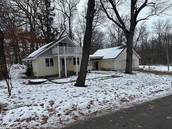 2nd image of 295 E Clear Lake Dr