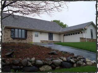 S75W19900 Ridge Rd, Muskego, WI 53150