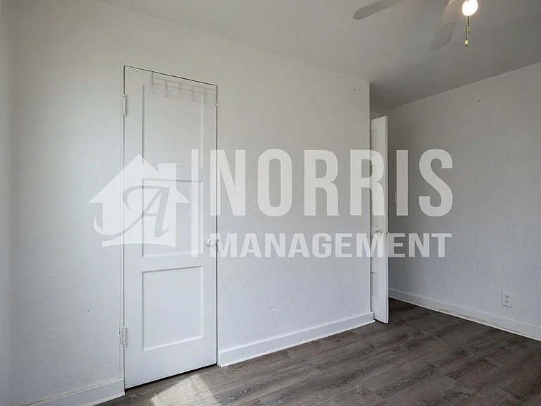 515 E 4th St — Photo 10