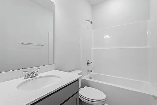 Sloan Dr — Photo 9