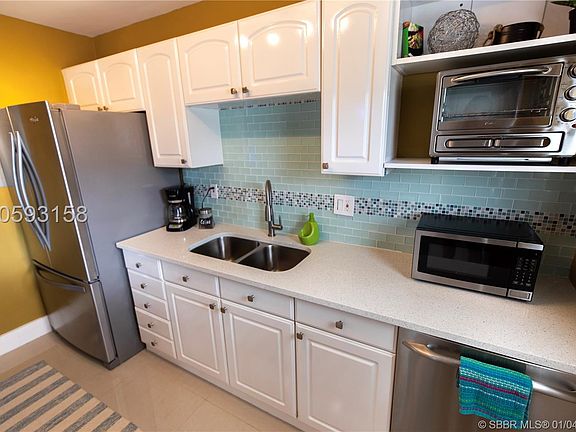 5th image of 2801 NE 33rd Ct APT 102