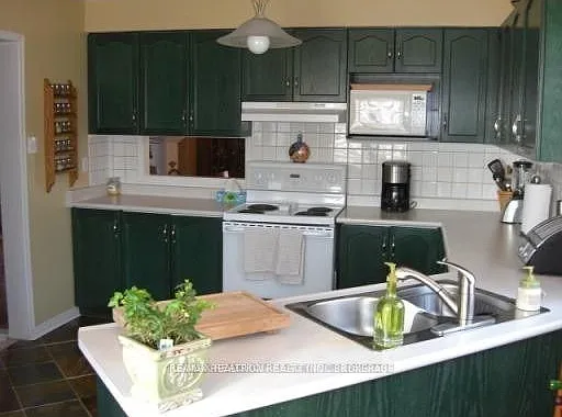 158 Taylor Dr — Photo 6