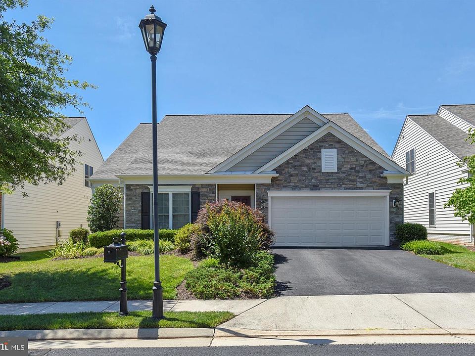 1st image of 44457 Blueridge Meadows Dr