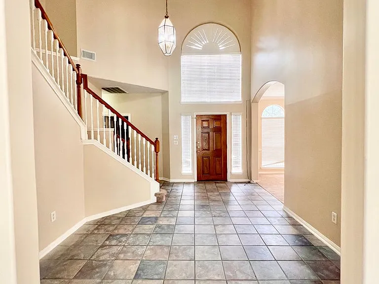 16735 Village View Trl — Photo 5