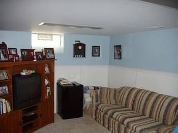 3rd image of 23580 Sherman Ave