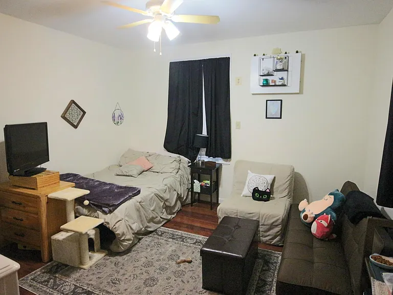 Western Ave — Photo 8
