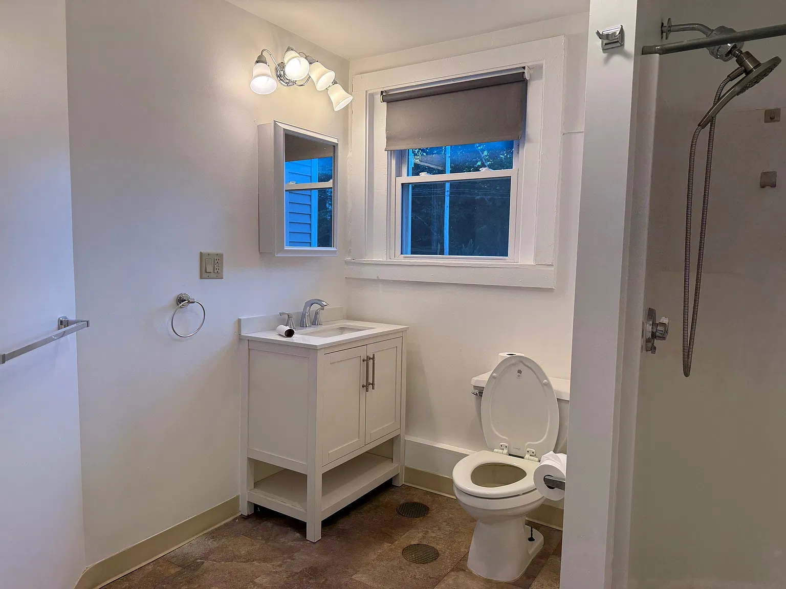2 bed, 1200 sqft, $1,995 — Photo 4