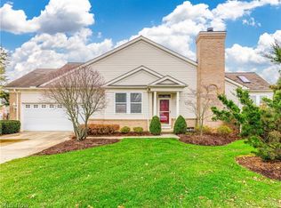 8610 Pine Creek Ln, Northfield, OH 44067