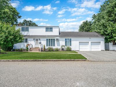 318 2nd Avenue, Lindenhurst, NY, 11757