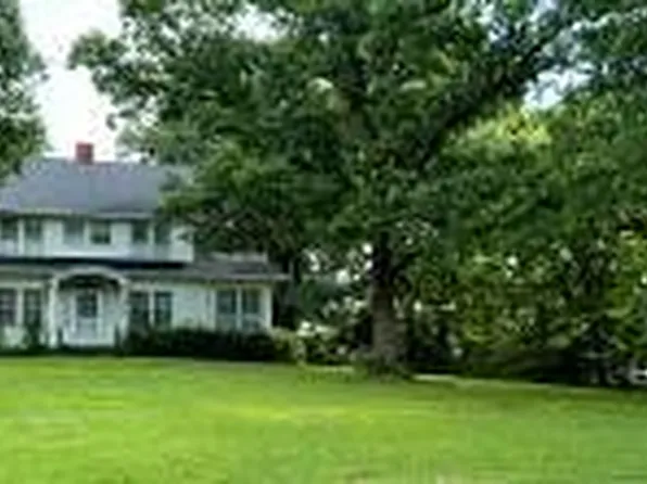 40 Beechwood Rd, Fort Mitchell, KY 41017
