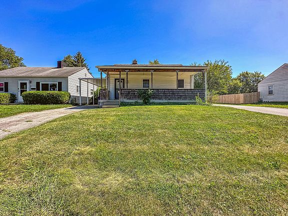 2nd image of 2736 Azelda St