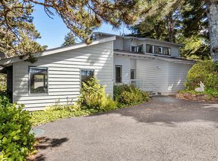 131 E Bay Point Rd, Lincoln City, OR 97388
